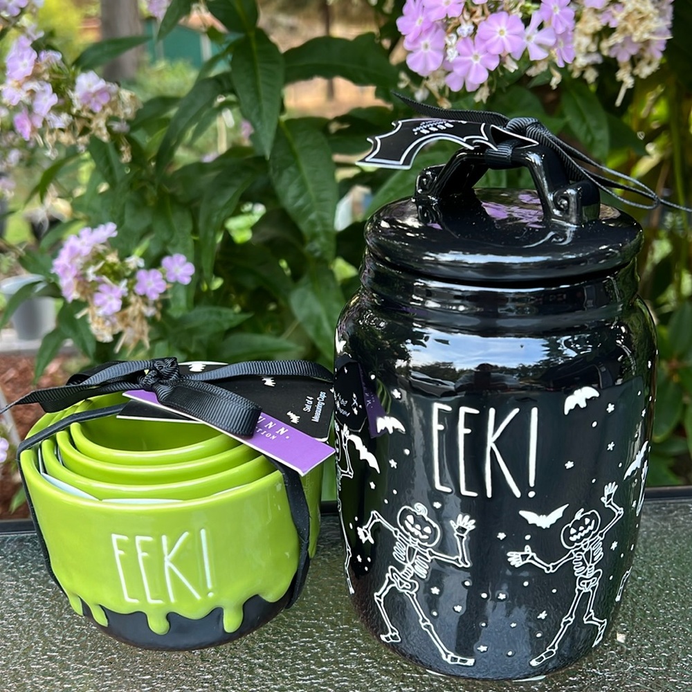 Rae Dunn EEK canister & Eek measuring cups